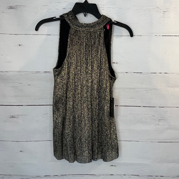 NWT Vince Camuto Gold  Metallic Halter Top Sz XS - Picture 1 of 6